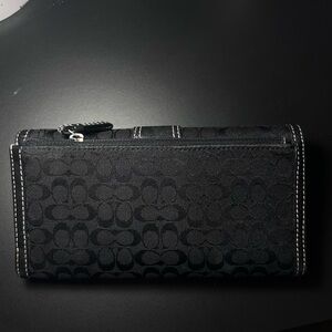 Vintage Women’s Black Coach Wallet